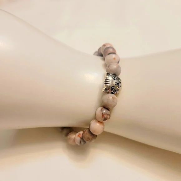 Natural Stone Stretch Bracelet w/ Cat Charm - Picture 4 of 4